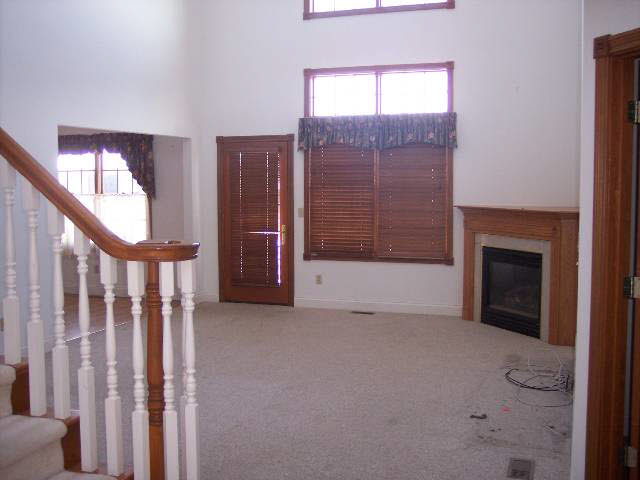 512 South Buckingham Road Yorktown, IN 47396 - Photo 2 of 5 Gallery Image 2
