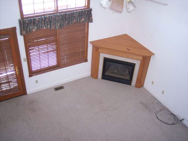 512 South Buckingham Road Yorktown, IN 47396 - Photo 4 of 5 Gallery Image 4
