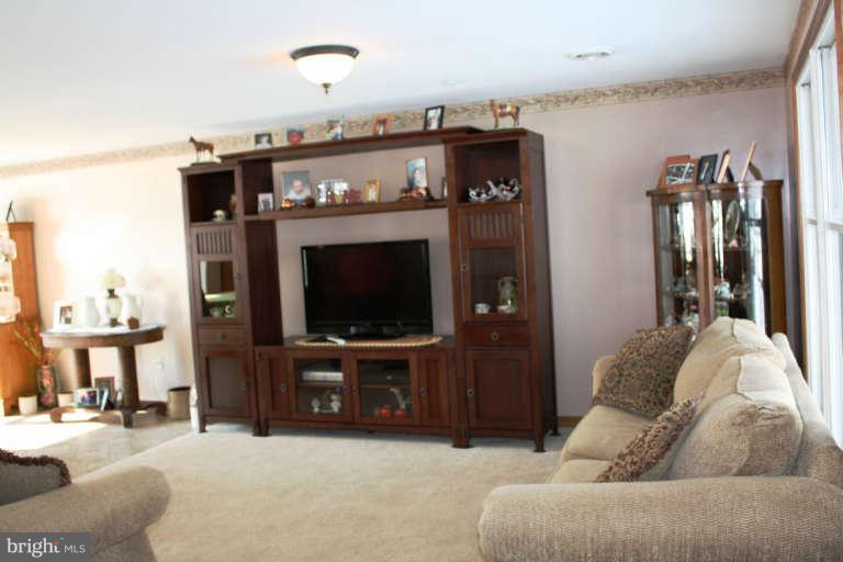 12311 Good Intent Road Keymar, MD 21757 - Photo 3 of 28 Living Room