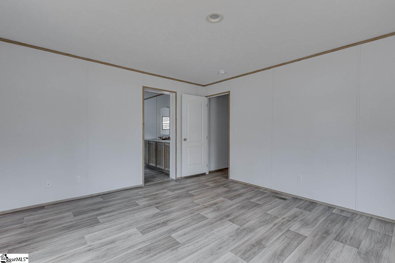 844 Black Snake Road Easley, SC 29640 - Photo 13 of 19