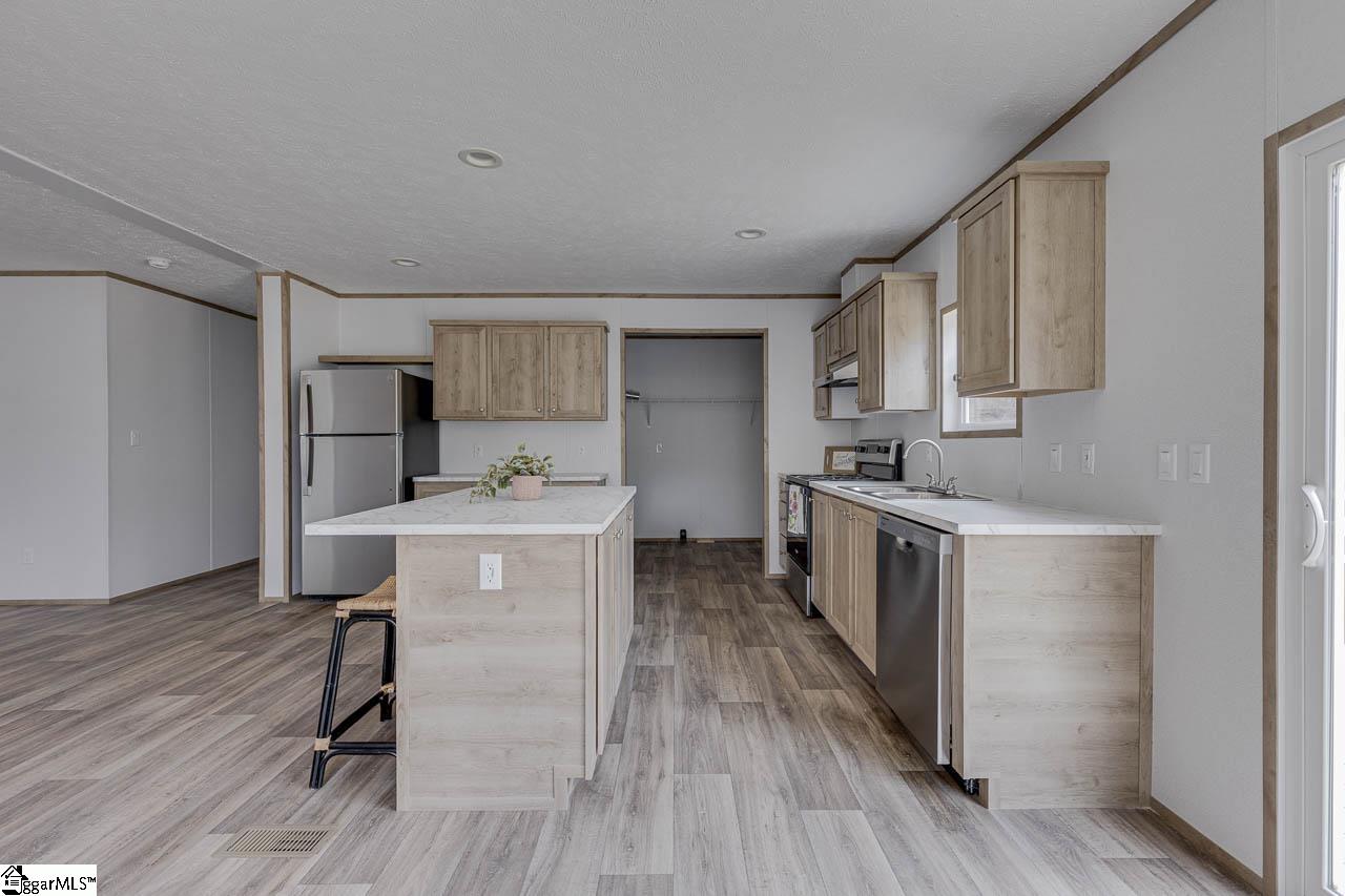 844 Black Snake Road Easley, SC 29640 - Photo 9 of 19