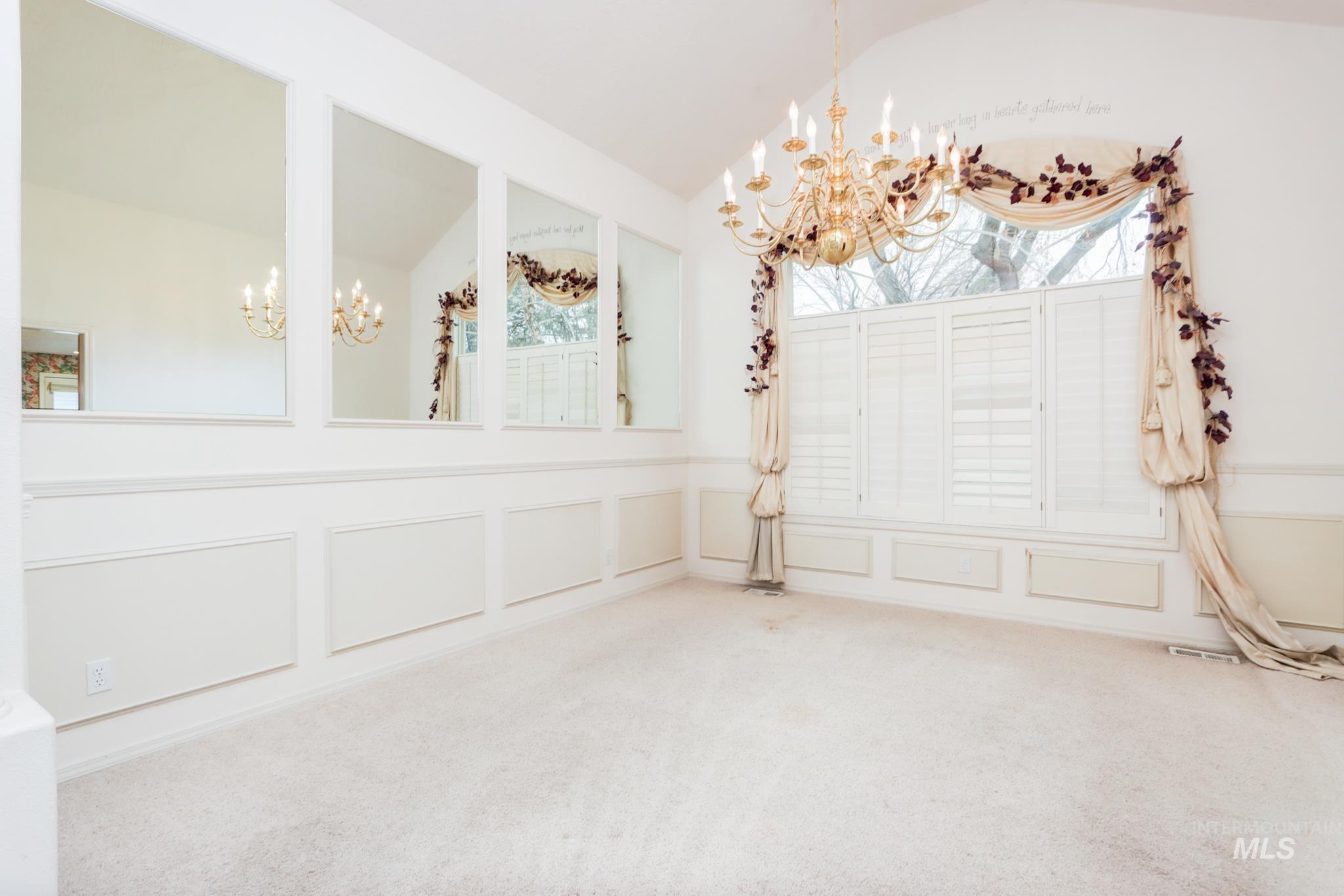 8037 West Innsbrook Court Boise, ID 83704 - Photo 12 of 42