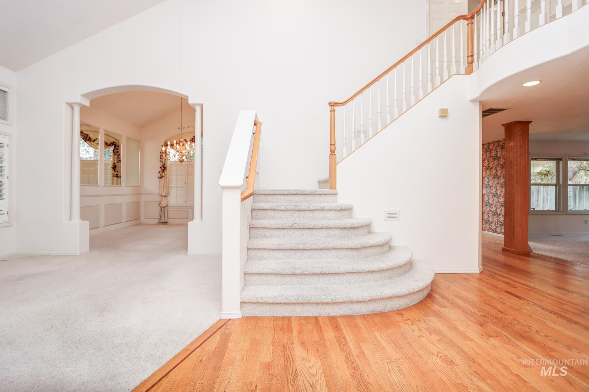 8037 West Innsbrook Court Boise, ID 83704 - Photo 3 of 42