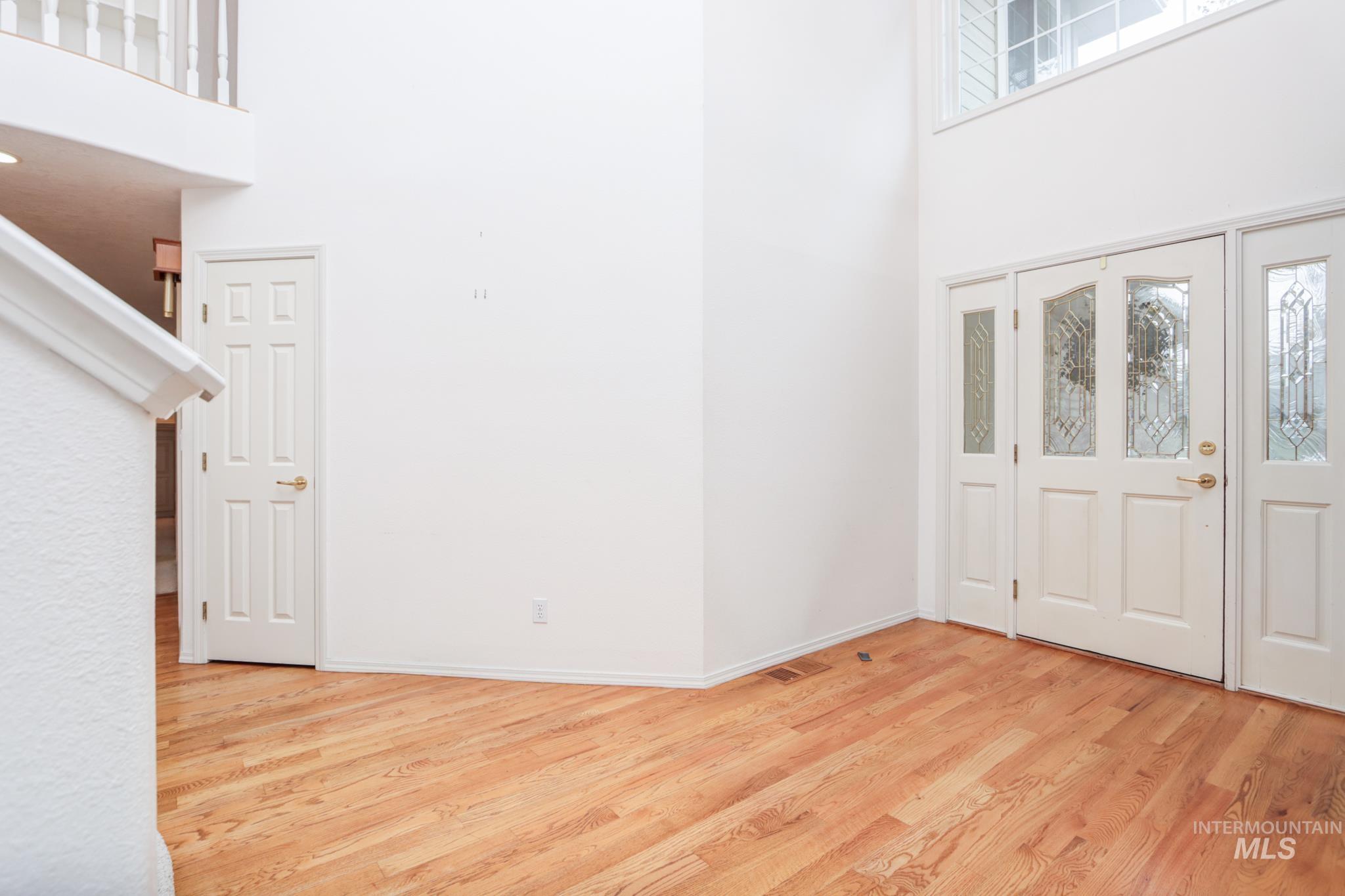 8037 West Innsbrook Court Boise, ID 83704 - Photo 5 of 42