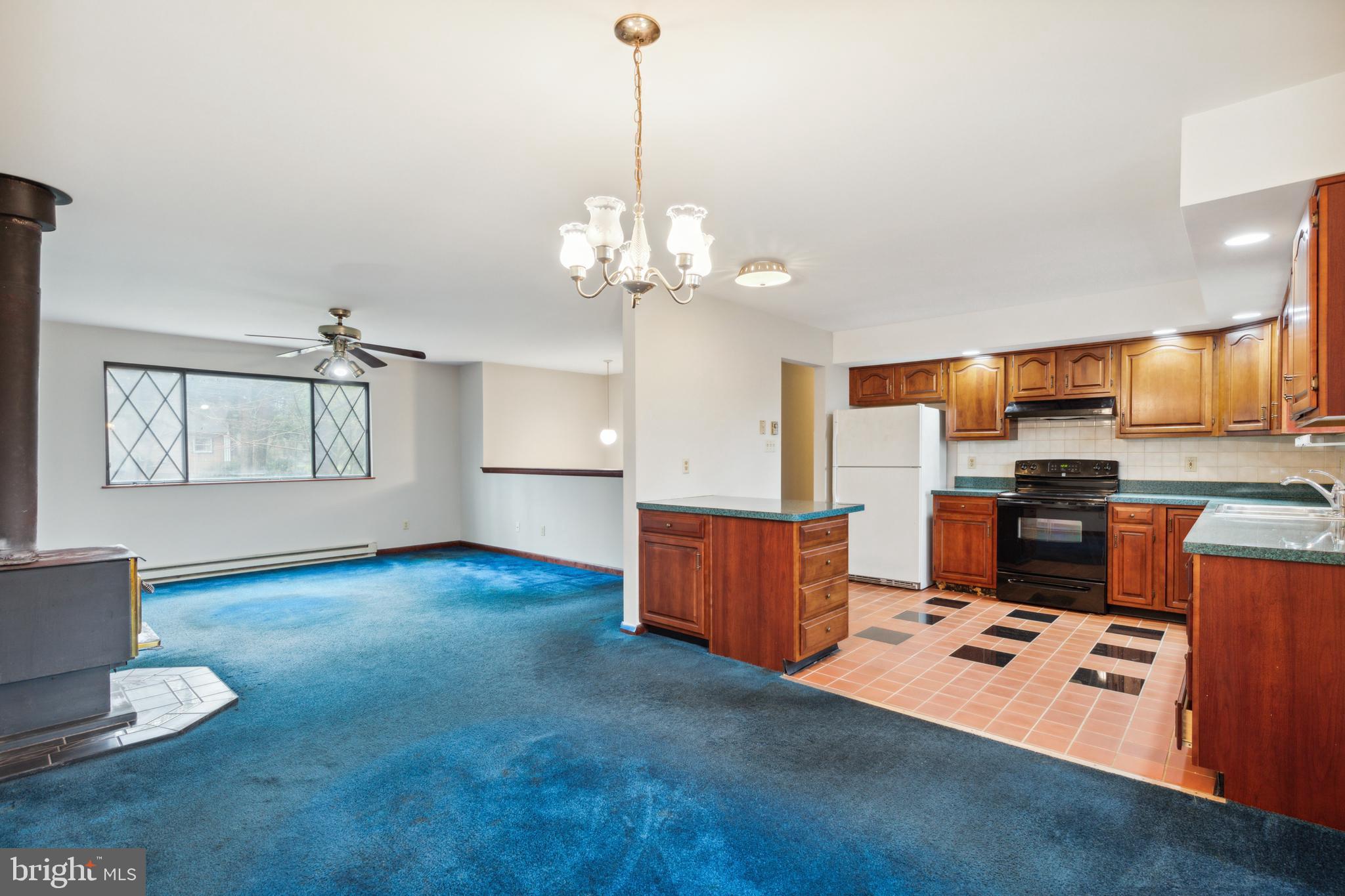 1750 Canary Road Quakertown, PA 18951 - Photo 2 of 16 Gallery Image 2