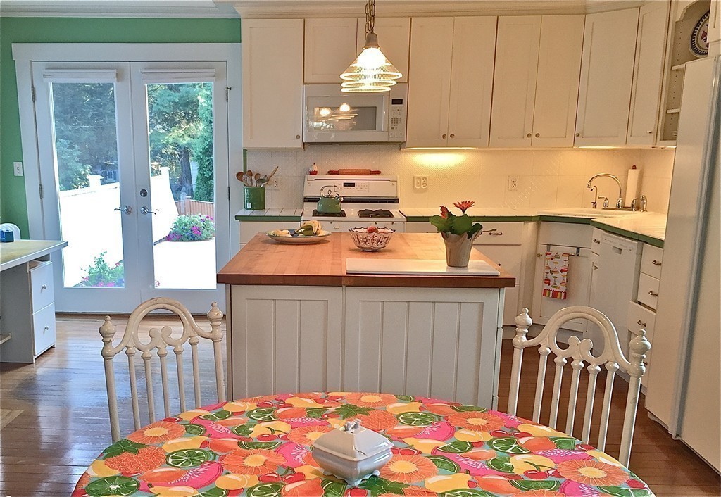 50 Worcester Lane Waltham, MA 02451 - Photo 4 of 28