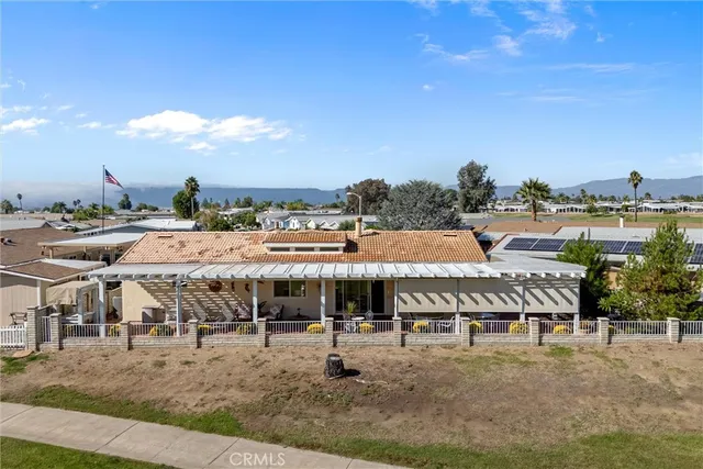 a large building with a view of the front of it