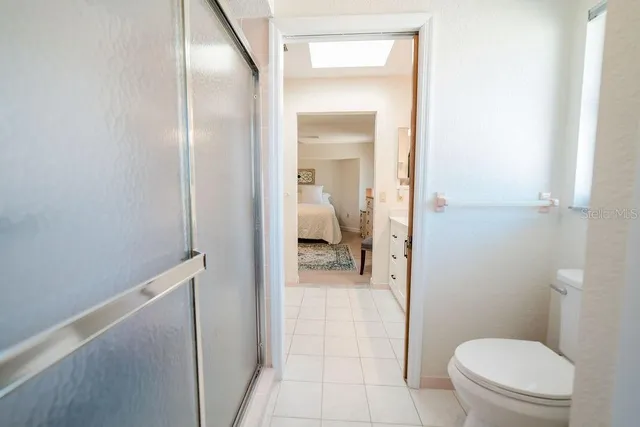 a bathroom with a toilet