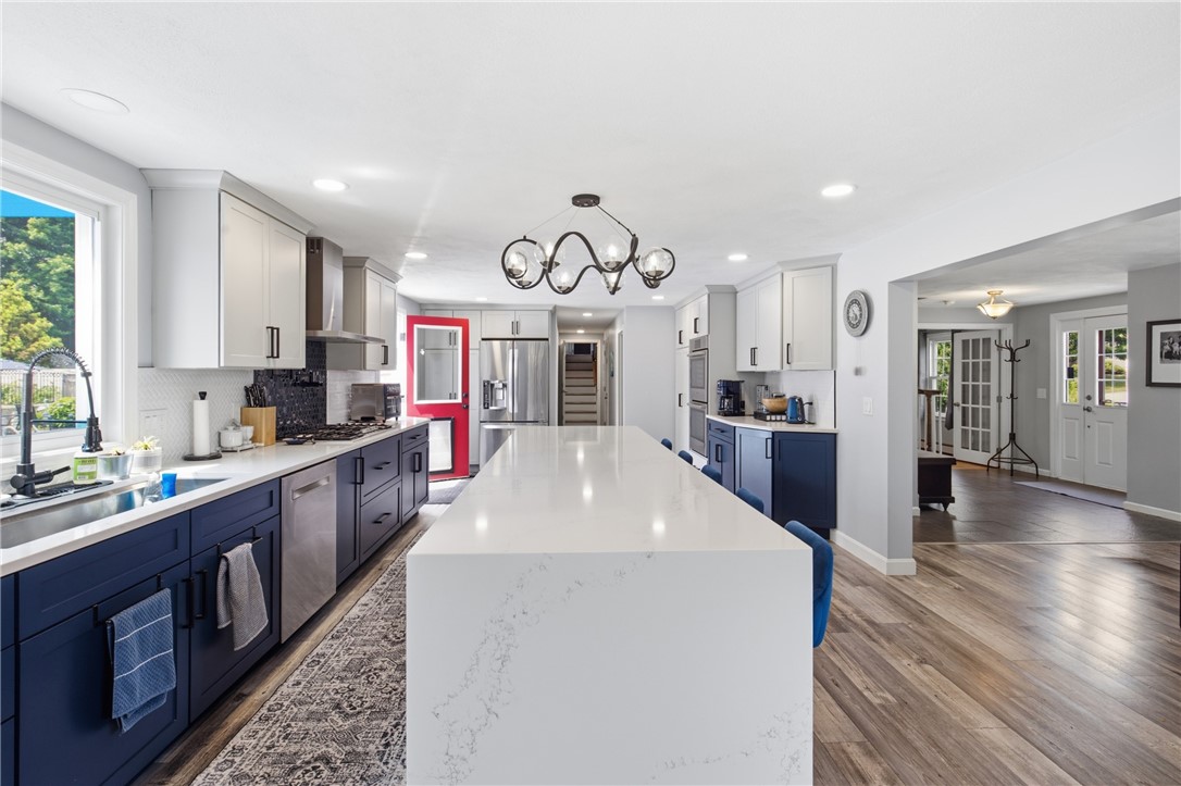 83 Fairhaven Road Cumberland, RI 02864 - Photo 12 of 50