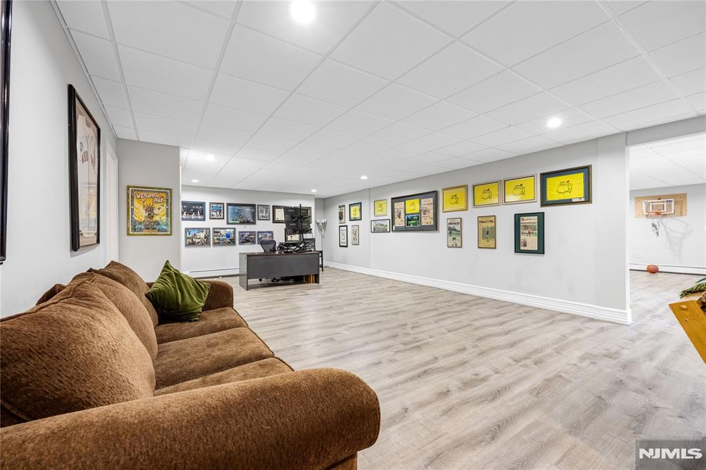 68 Eagle Rim Road Upper Saddle River, NJ 07458 - Photo 42 of 49 Gallery Image 42