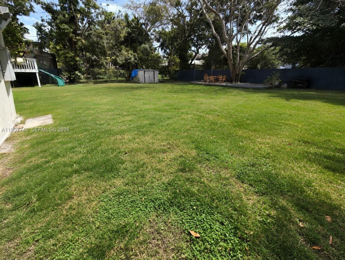 7830 Southwest 99th Street Miami, FL 33156 - Photo 17 of 19