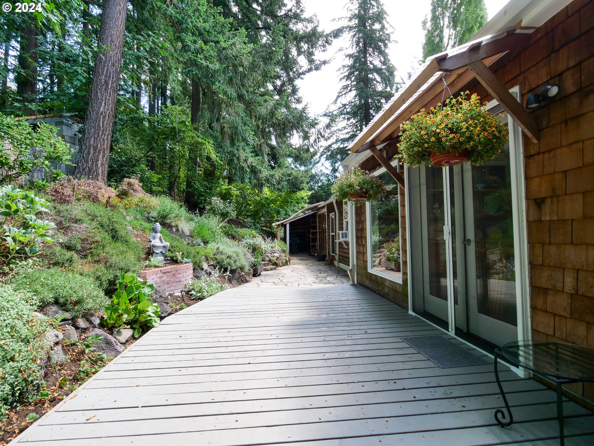 8707 Southwest Leahy Road Portland, OR 97225 - Photo 6 of 8 Gallery Image 6