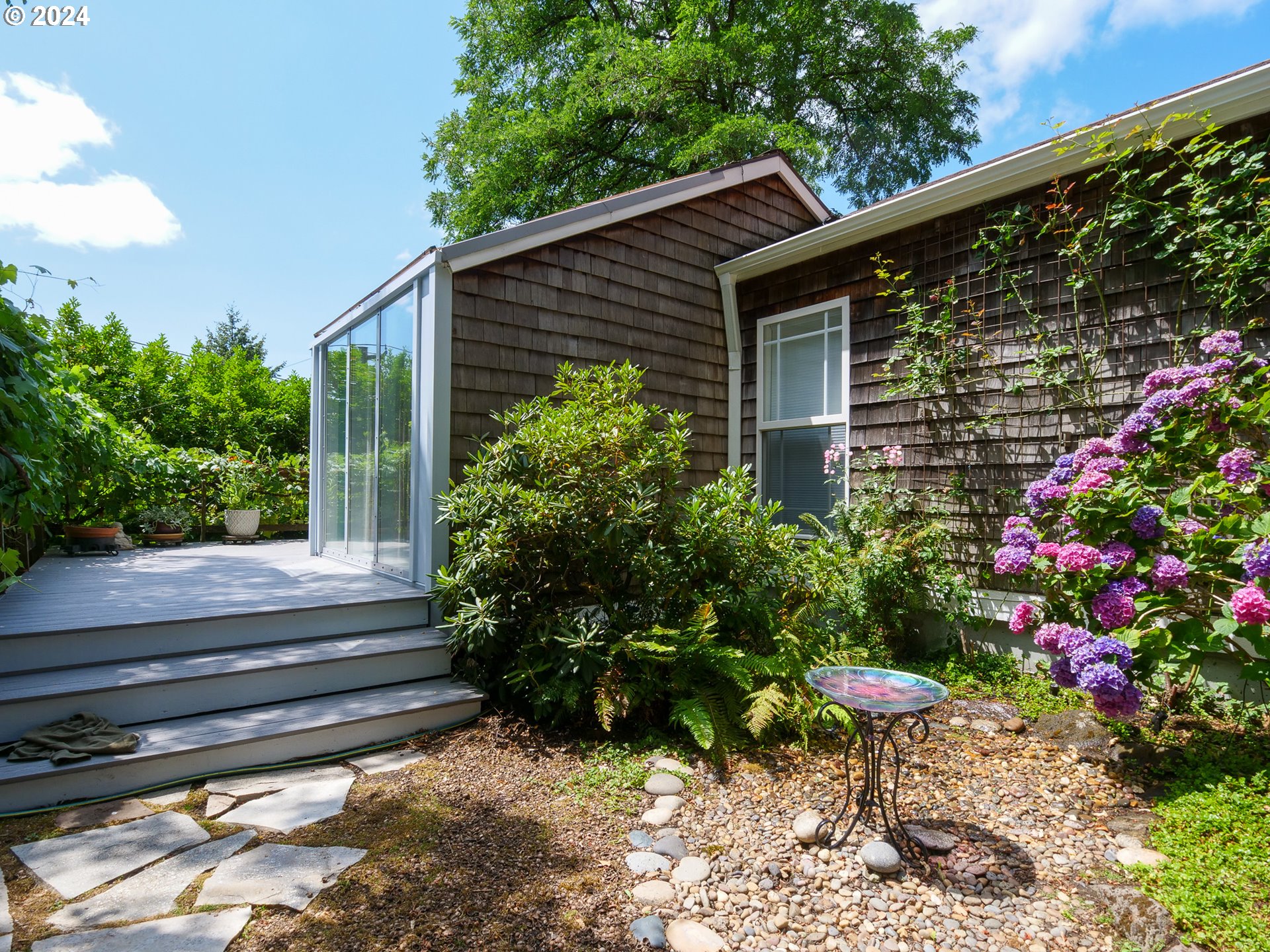 8707 Southwest Leahy Road Portland, OR 97225 - Photo 7 of 8 Gallery Image 7