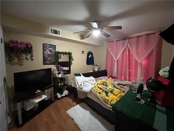 $229,000 | 584 Holmes Boulevard, Gretna, LA 70056