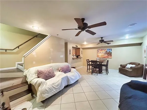 $229,000 | 584 Holmes Boulevard, Gretna, LA 70056