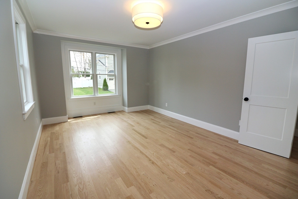 41 Curve Street Needham, MA 02492 - Photo 11 of 28