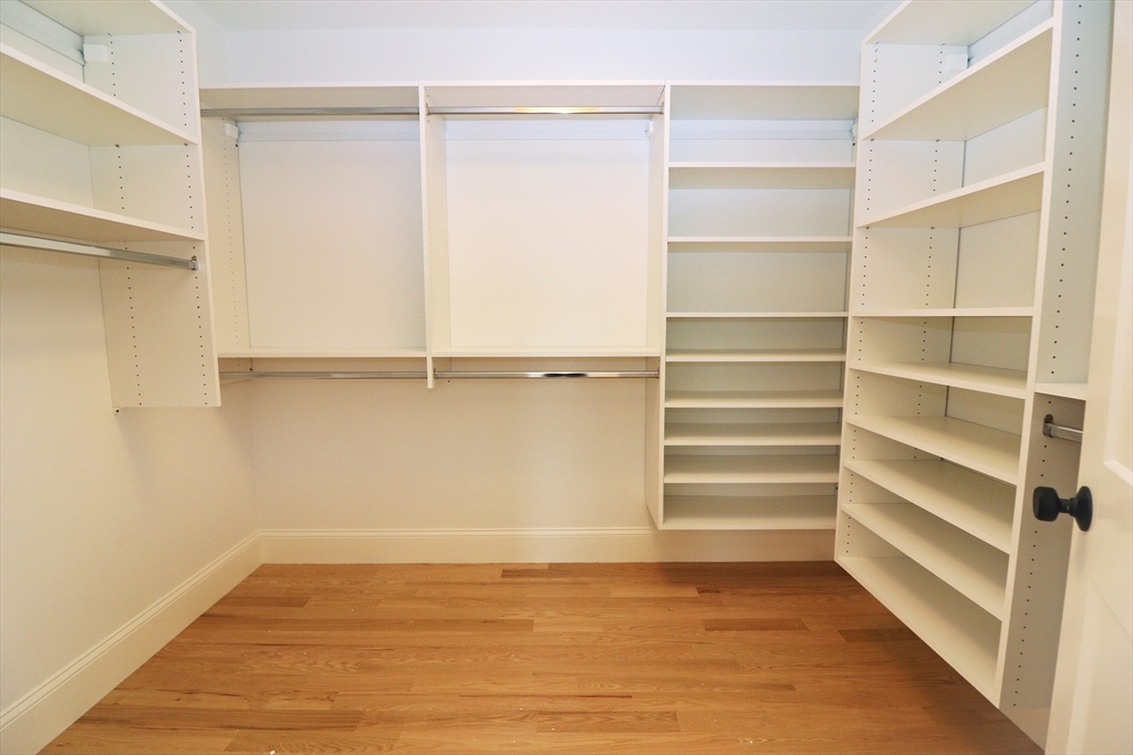 41 Curve Street Needham, MA 02492 - Photo 18 of 28