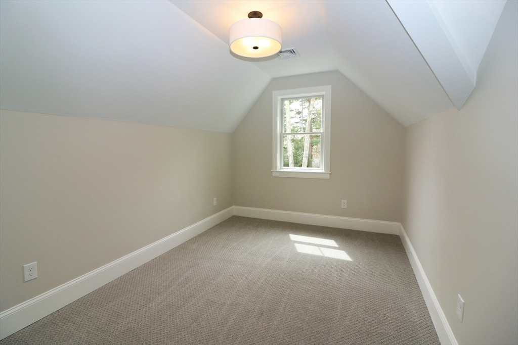 41 Curve Street Needham, MA 02492 - Photo 22 of 28