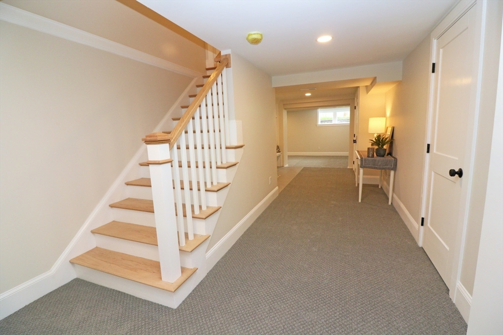 41 Curve Street Needham, MA 02492 - Photo 26 of 28