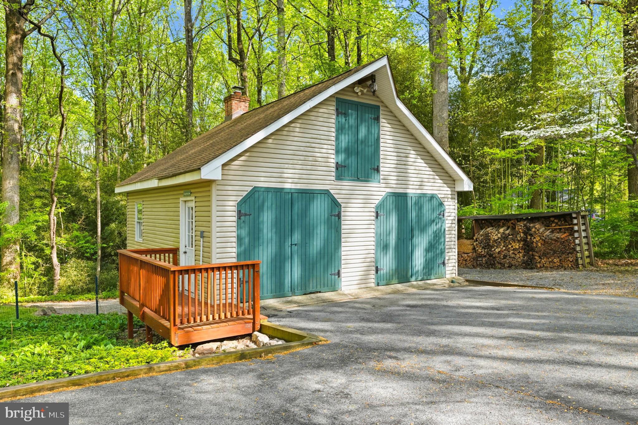 7049 Mink Hollow Road Highland, MD 20777 - Photo 10 of 72 Garage with three levels!