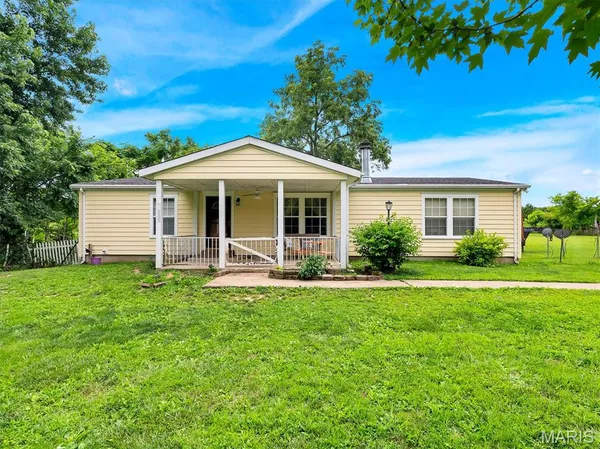 $249,900 | 23806 Highway 32, Belleview, MO 63623