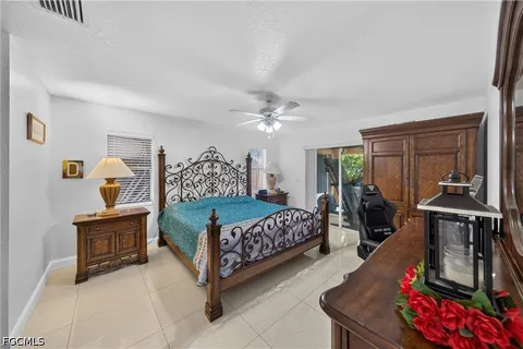 $365,000 | 622 Southeast 10th Avenue, Cape Coral, FL 33990