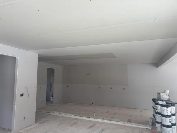 $1,250,000 | 61 Whitford Street, Manchester, NH 03104