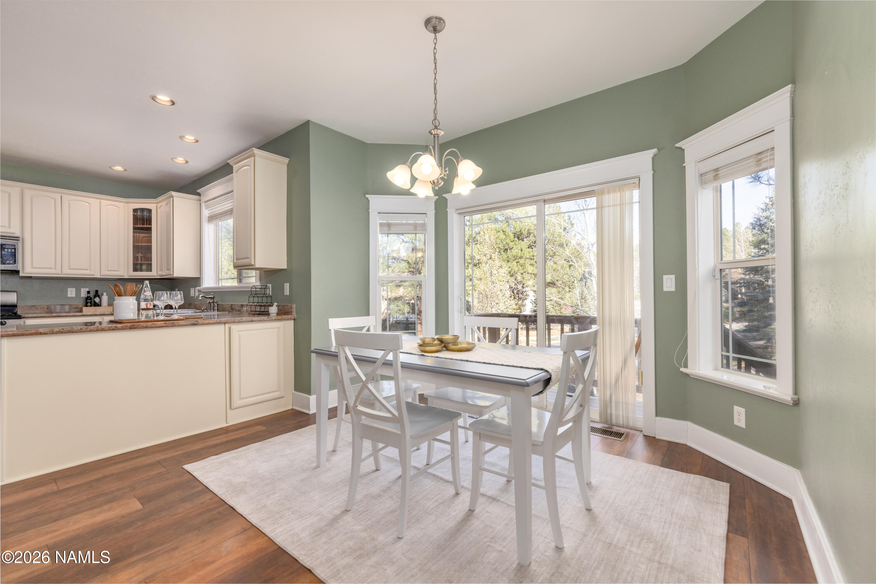 301 West Wulfenite Road Flagstaff, AZ 86005 - Photo 14 of 40 Breakfast Nook