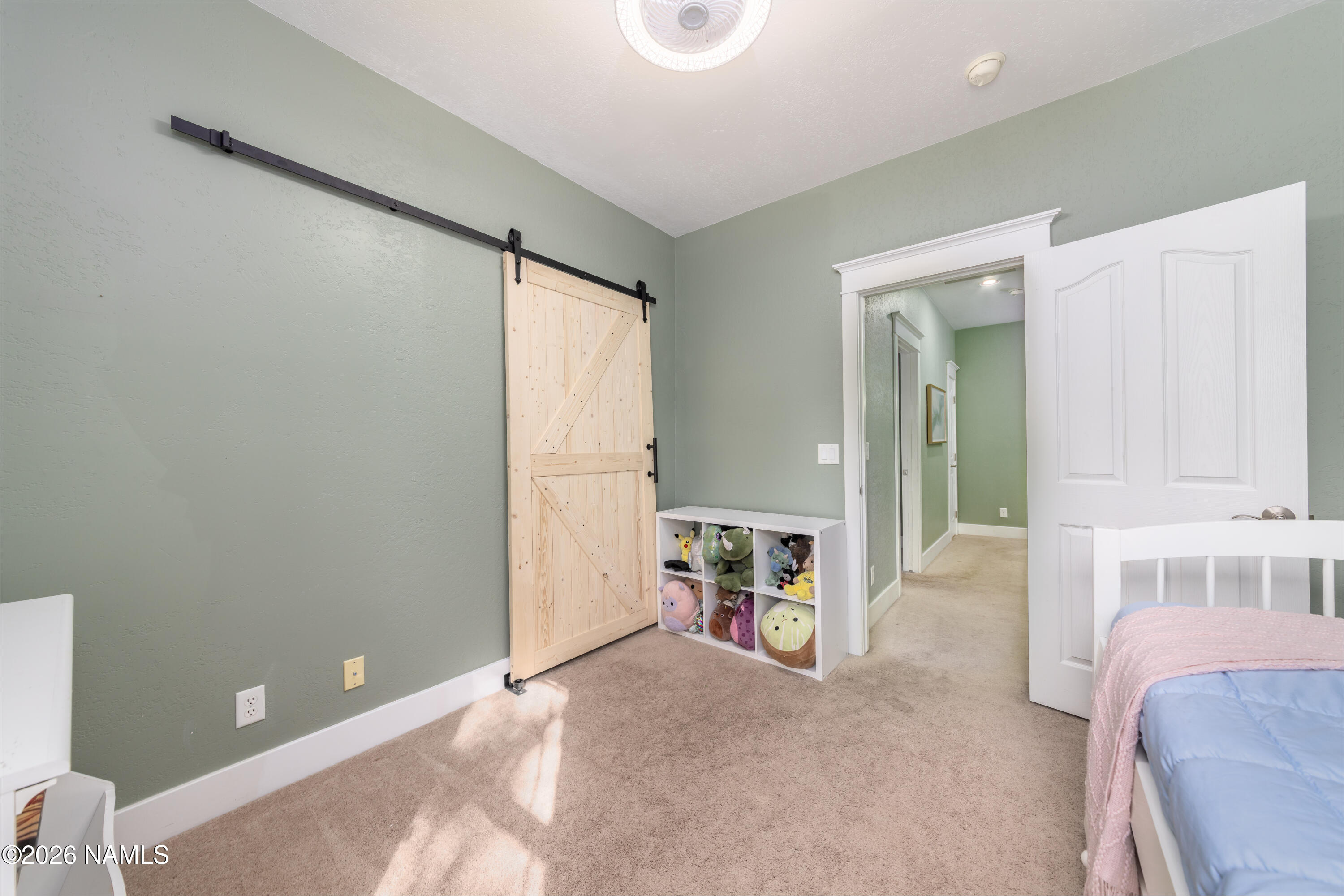 301 West Wulfenite Road Flagstaff, AZ 86005 - Photo 24 of 40 Guest Bedroom B2