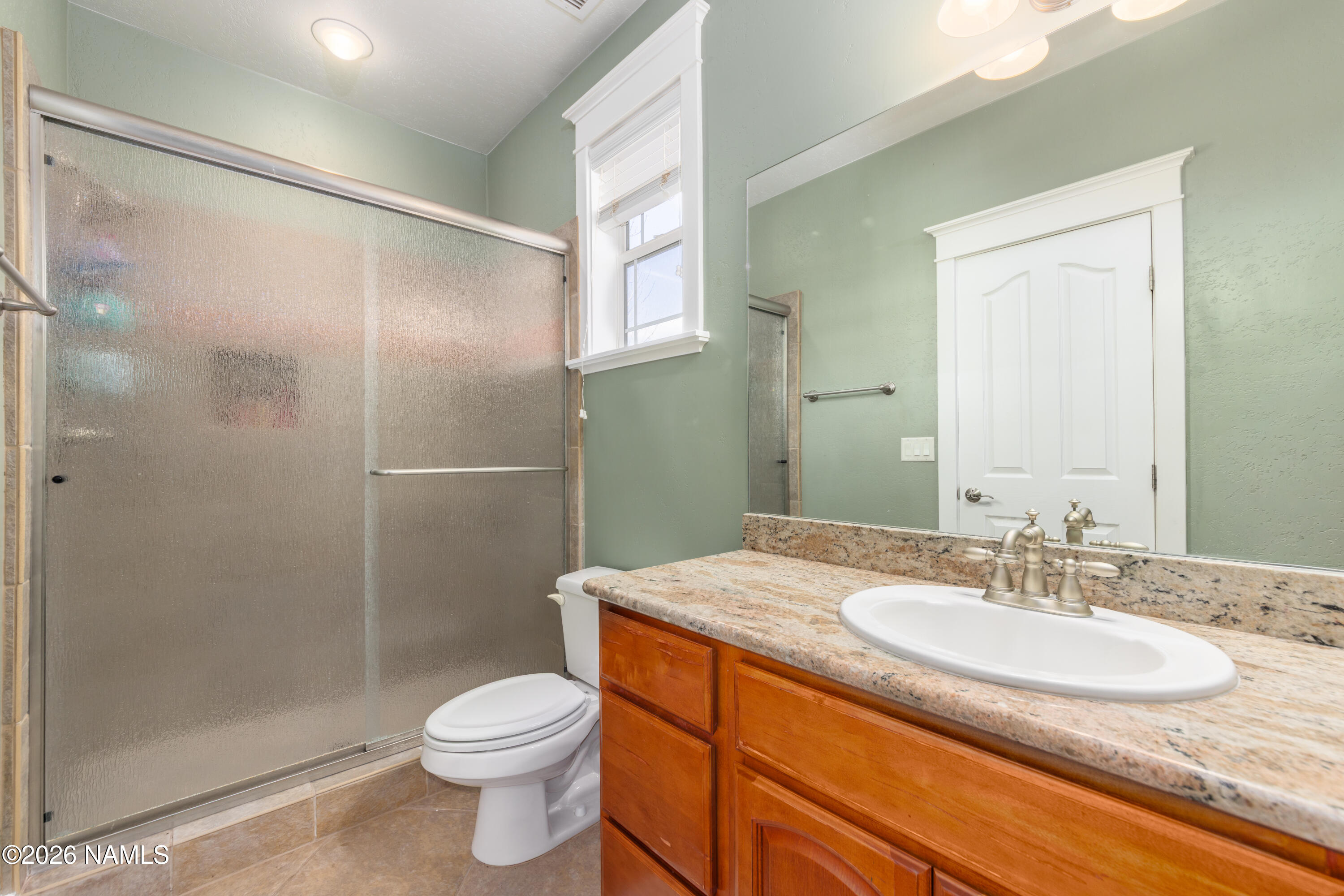 301 West Wulfenite Road Flagstaff, AZ 86005 - Photo 25 of 40 Guest Bath