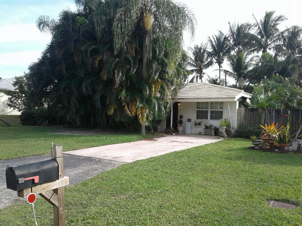 5422 Garfield Road Delray Beach, FL 33484 - Photo 18 of 18 Lots of Privacy here!