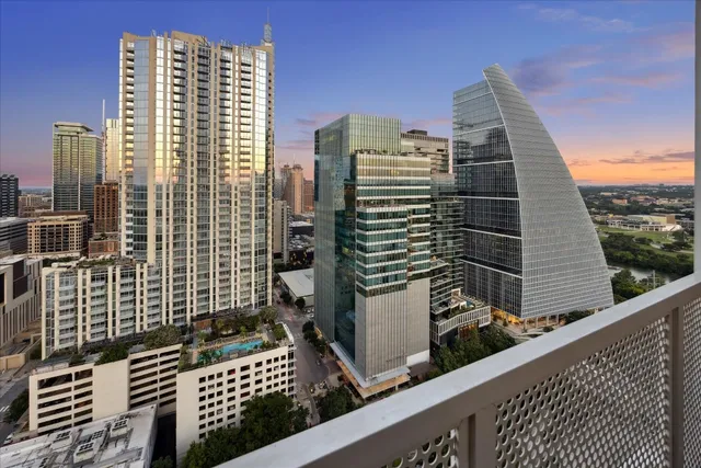 $5,700 | 301 West Avenue, Unit 2604, Austin, TX 78701