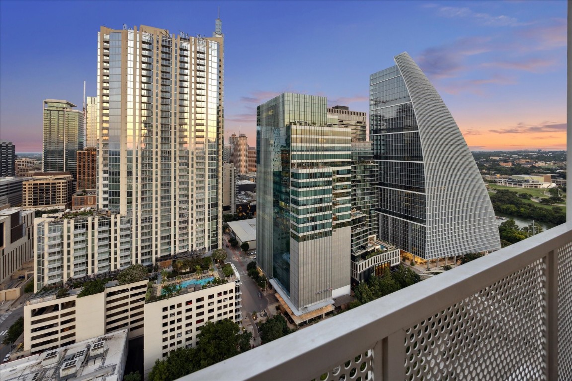 301 West Avenue, Unit 2604 Austin, TX 78701 - Photo 14 of 30