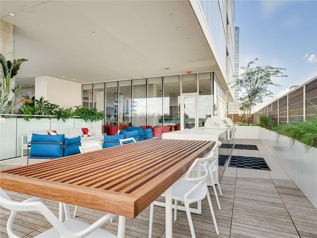 $5,700 | 301 West Avenue, Unit 2604, Austin, TX 78701