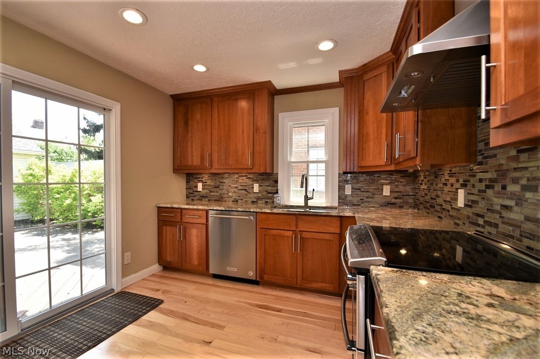 3707 Riedham Road Cleveland, OH 44120 - Photo 14 of 35
