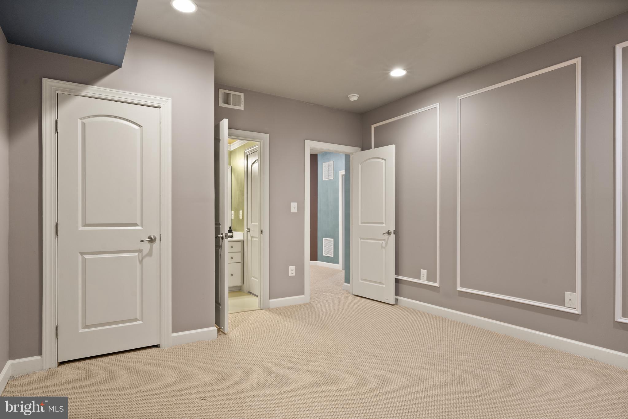 42556 Pine Forest Drive Chantilly, VA 20152 - Photo 17 of 32