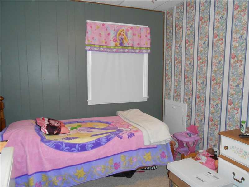 246 Old Hickory Road New Castle, PA 16102 - Photo 19 of 22 Bedroom.