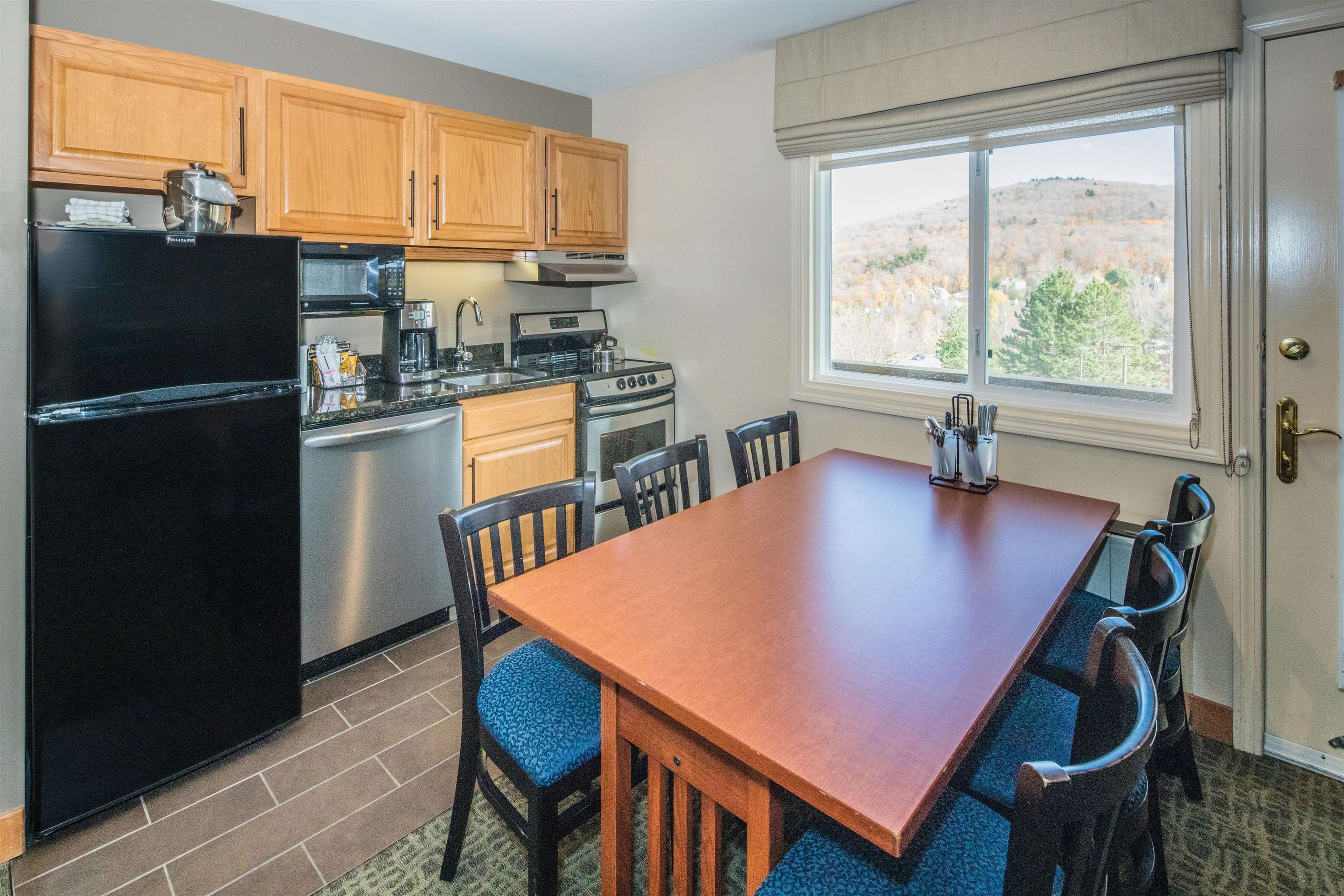 228 East Mountain Road, Unit 166 INTERVAL I Killington, VT 05751 - Photo 3 of 22 Gallery Image 3