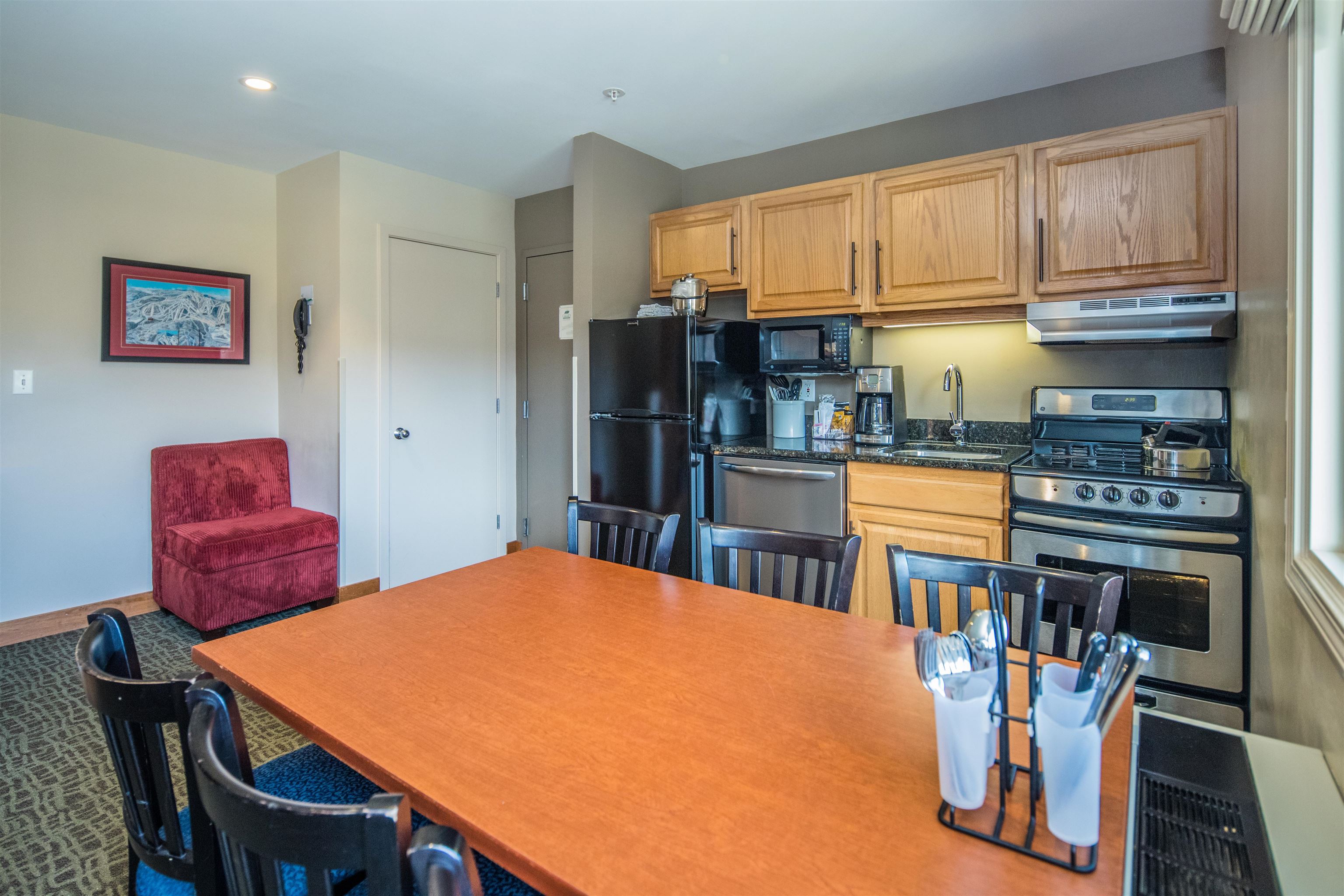 228 East Mountain Road, Unit 166 INTERVAL I Killington, VT 05751 - Photo 4 of 22 Gallery Image 4
