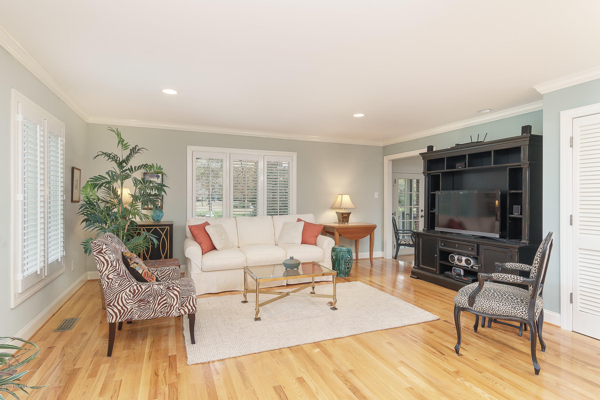 800 Lake Pointe Road New Bern, NC 28562 - Photo 2 of 36 800 Lake Pointe Road