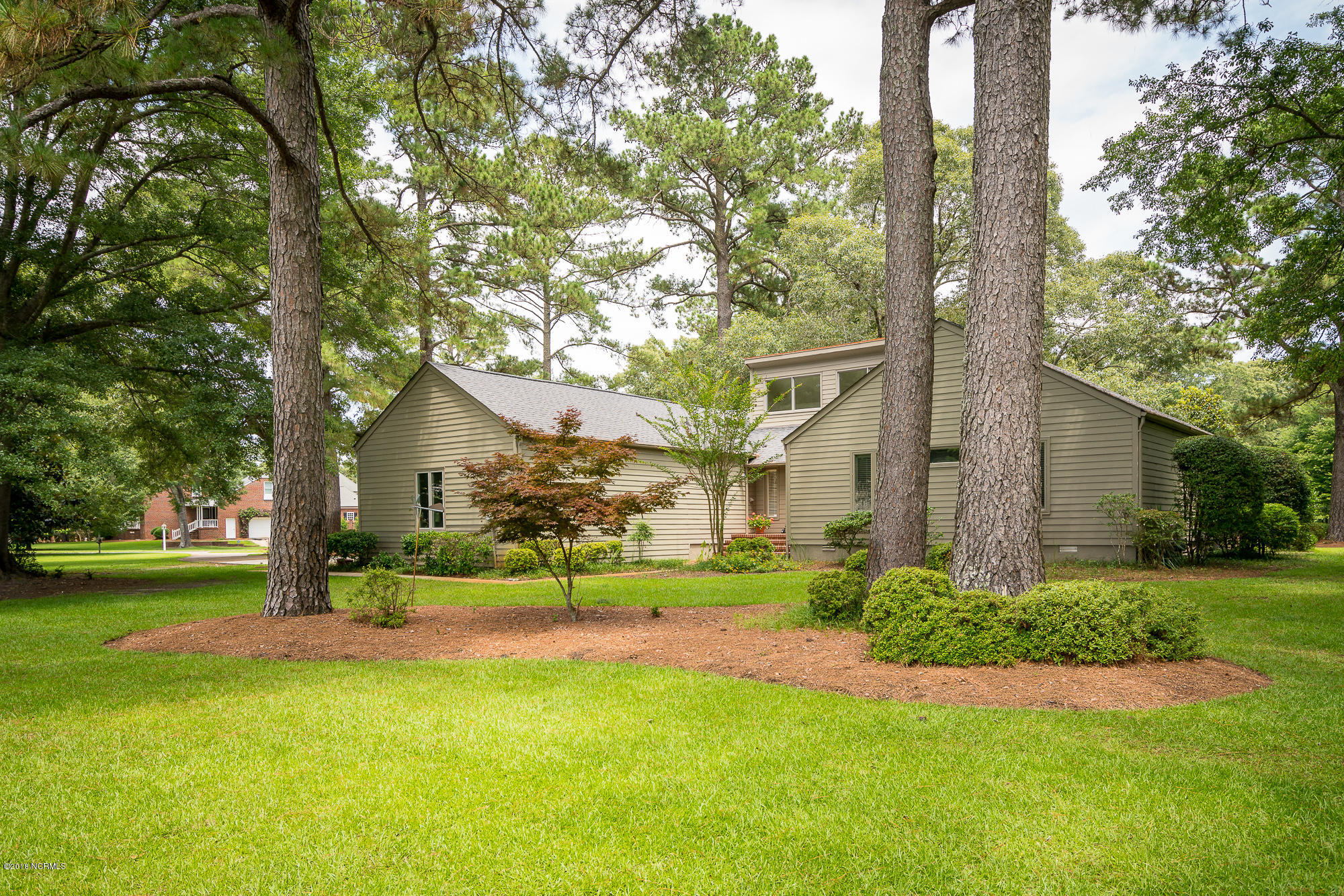 800 Lake Pointe Road New Bern, NC 28562 - Photo 31 of 36 800 Lake Pointe Road