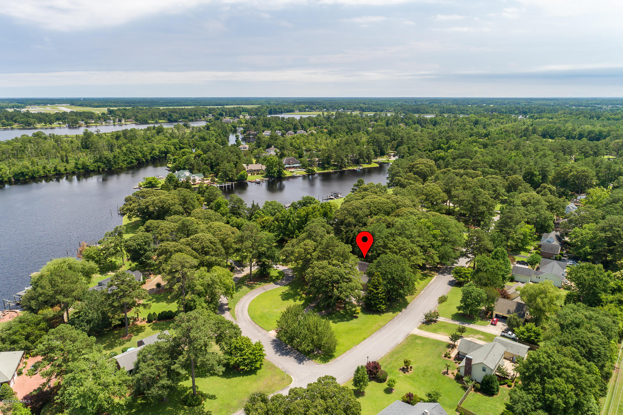 800 Lake Pointe Road New Bern, NC 28562 - Photo 4 of 36 800 Lake Pointe Road