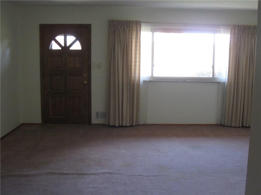2244 Woodcrest Road Indianapolis, IN 46227 - Photo 17 of 28 Gallery Image 17