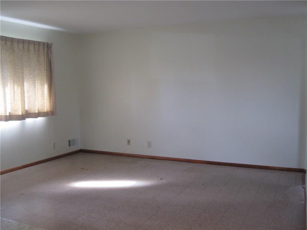 2244 Woodcrest Road Indianapolis, IN 46227 - Photo 18 of 28 Gallery Image 18