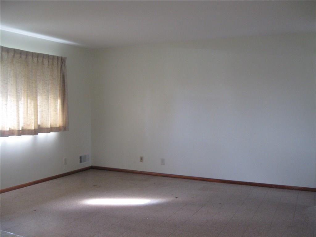 2244 Woodcrest Road Indianapolis, IN 46227 - Photo 19 of 28 Gallery Image 19
