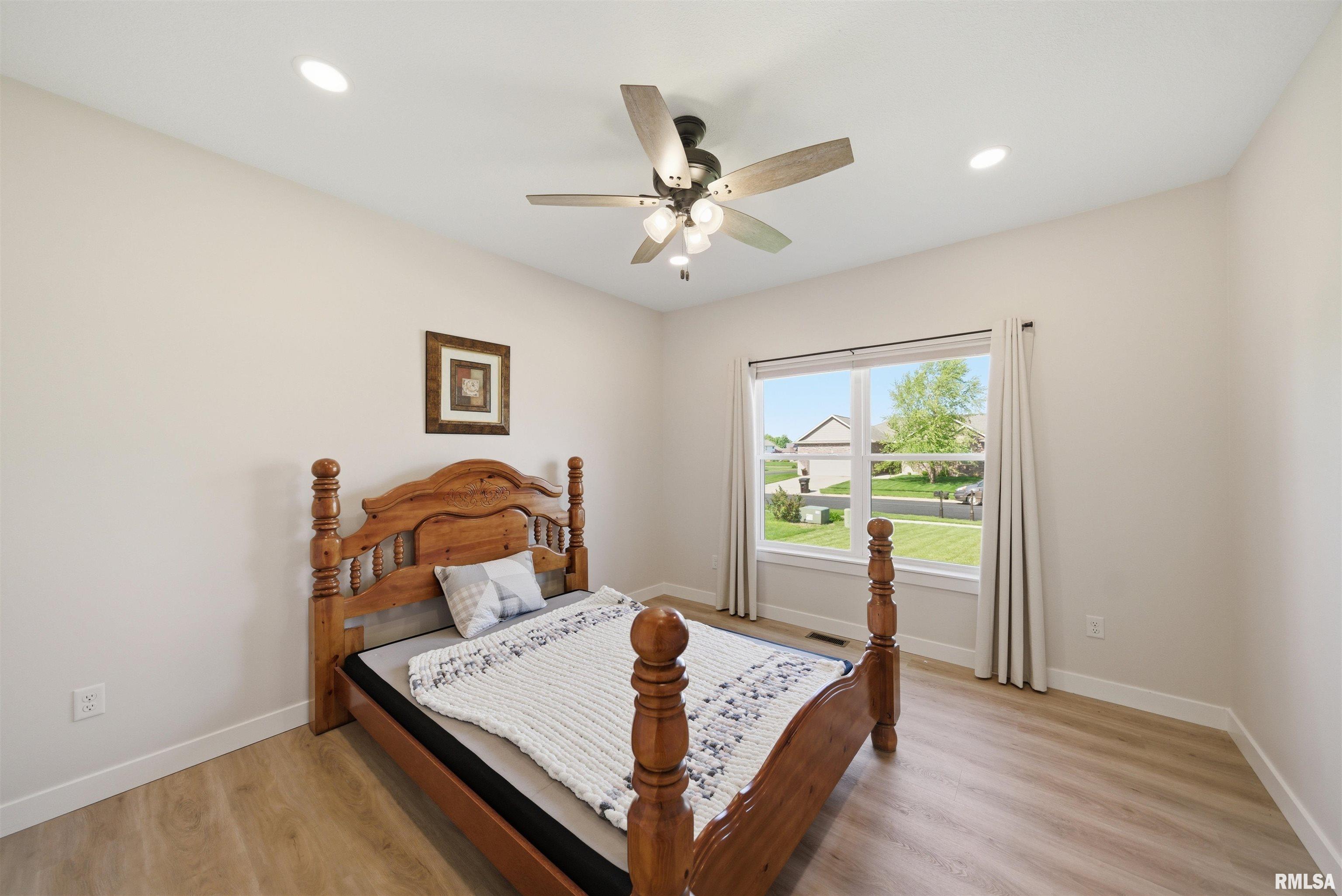 215 Cypress Point Washington, IL 61571 - Photo 31 of 39