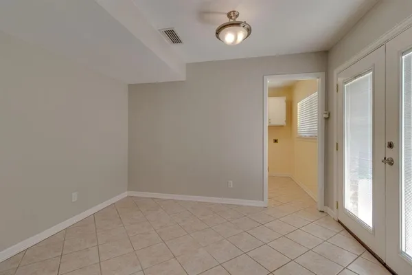 $3,200 | 602 Heatherwood Drive, Grapevine, TX 76051