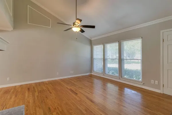 $3,200 | 602 Heatherwood Drive, Grapevine, TX 76051
