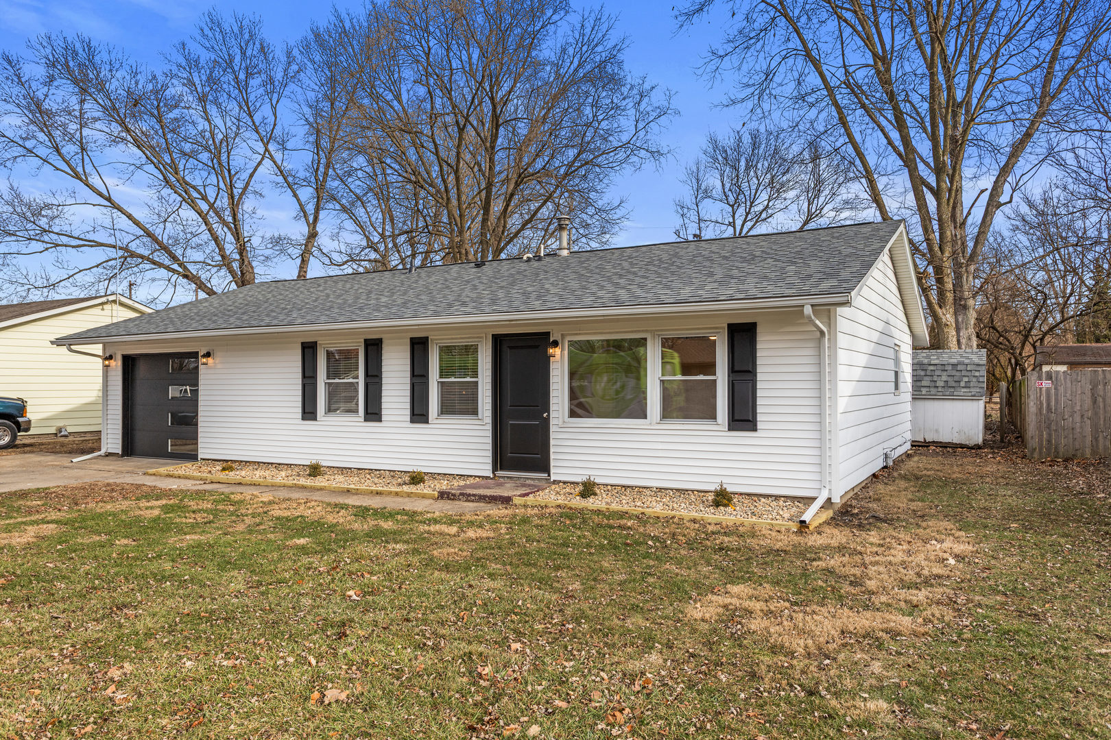 1710 Crescent Drive Champaign, IL 61821 - Photo 2 of 28