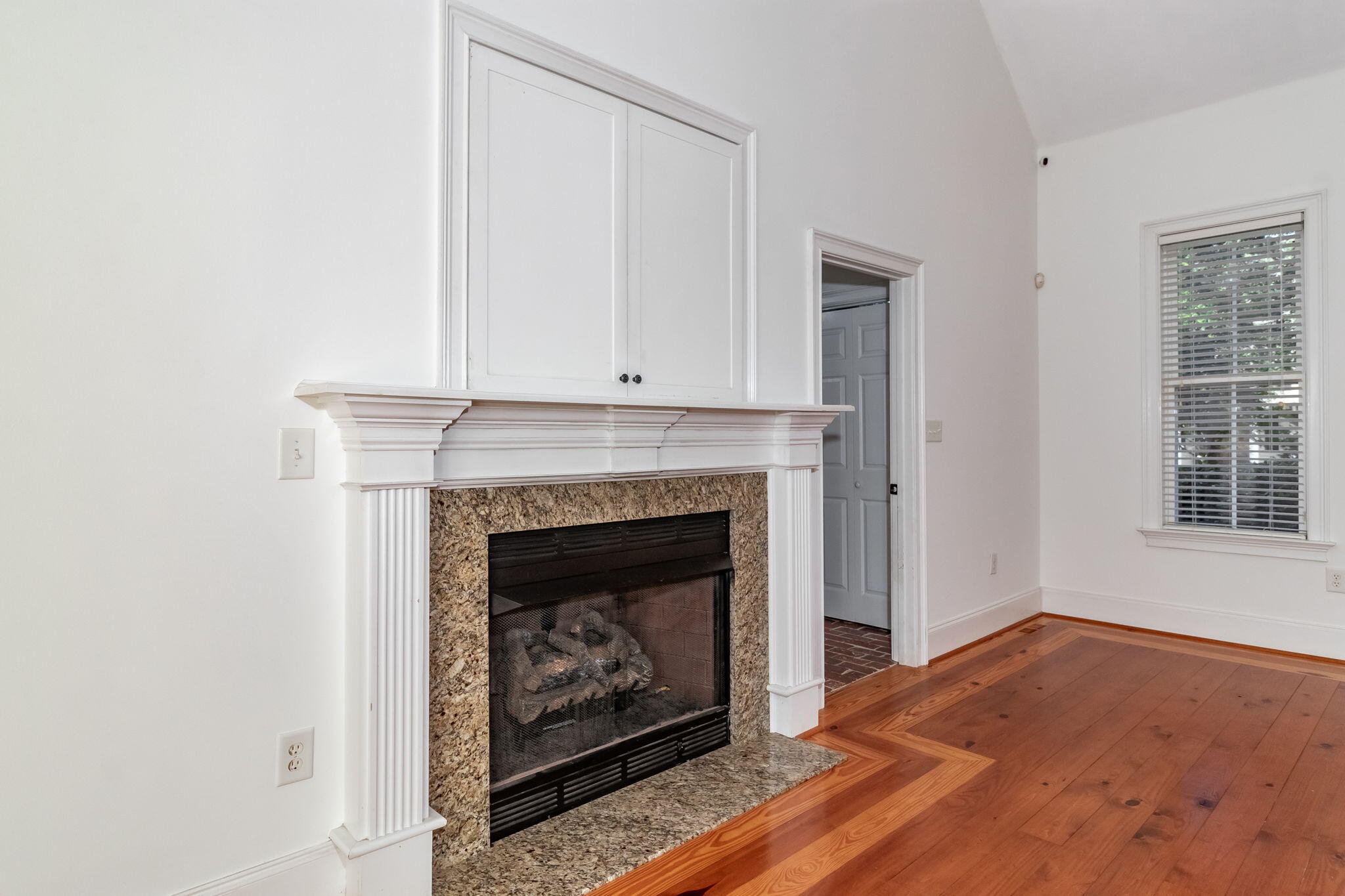 202 Lagoon Drive Clarks Hill, SC 29821 - Photo 20 of 73 23-web-or-mls-202 LAGOON DR INT ©-4581